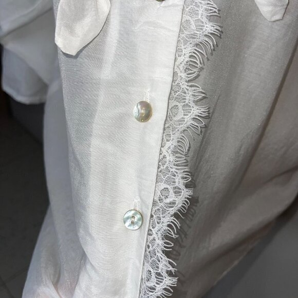 SAGA Womens Blouse Size Large Lace Trim Semi Sheer Cotton Button Front - Picture 7 of 12